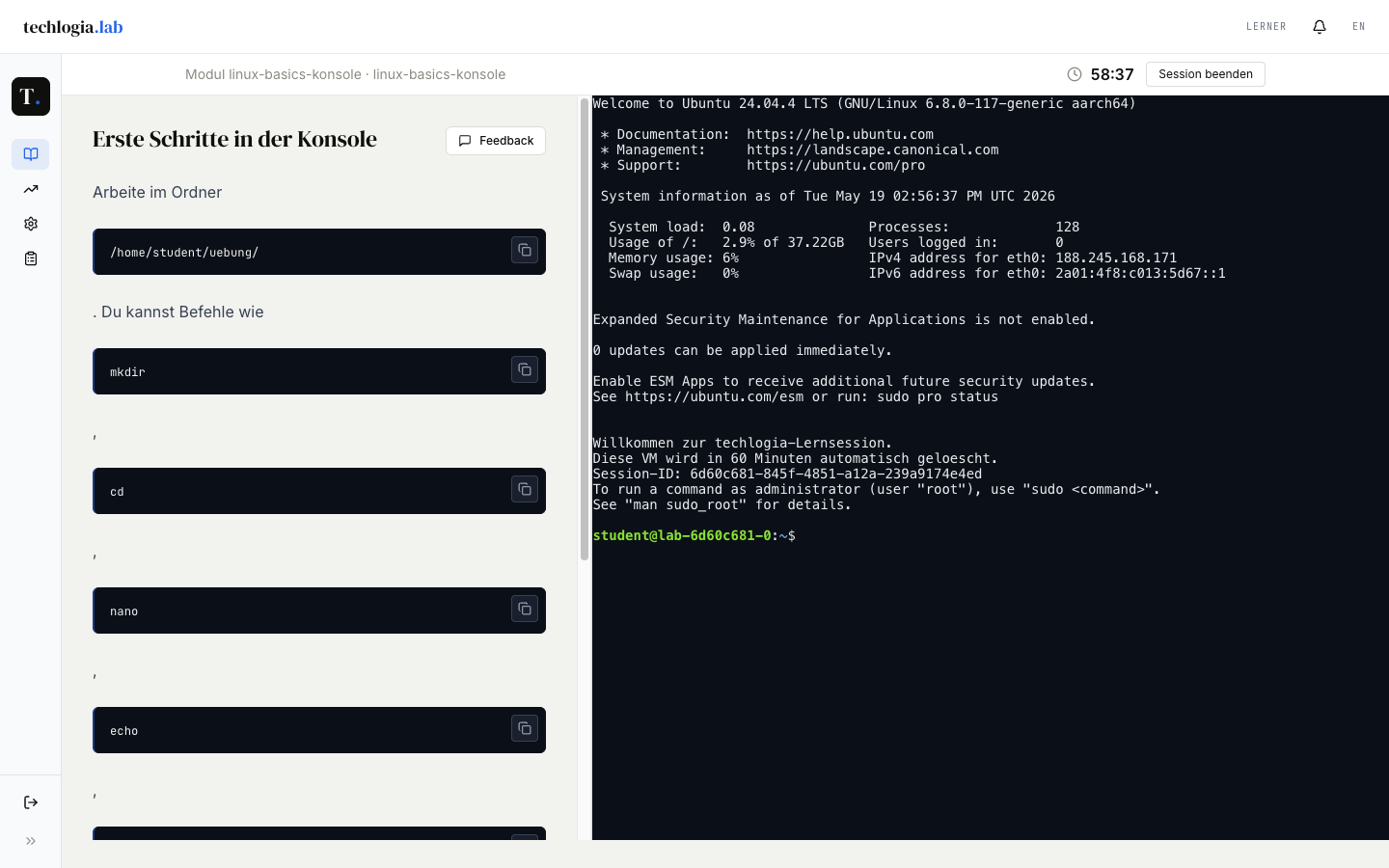 Geteilter Bildschirm: links die Lektion Erste Schritte in der Konsole mit Code-Snippets, rechts ein echtes Terminal mit Ubuntu 24.04 LTS Begrüßung und student@lab-Prompt