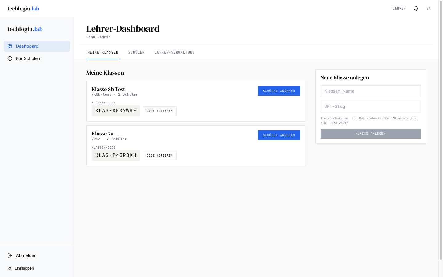 Lehrer-Dashboard mit Untertitel Schul-Admin, drei Tabs Meine Klassen / Schüler / Lehrer-Verwaltung, zwei Klassen-Karten